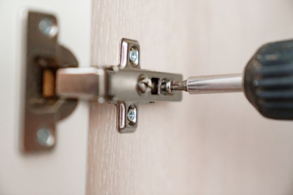 Cupboard Hinge Repair Service